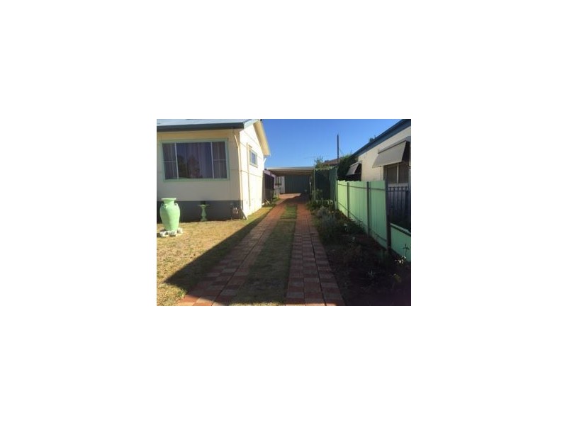 32 Want Street, Parkes NSW 2870
