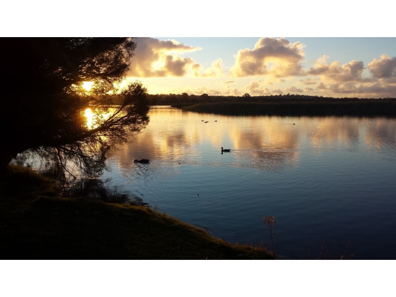 28/7 Waterways Court, Churchlands WA 6018