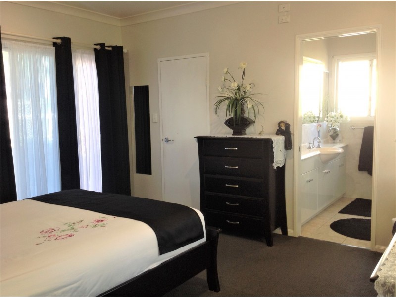 1 Emperor Drive, Andergrove QLD 4740