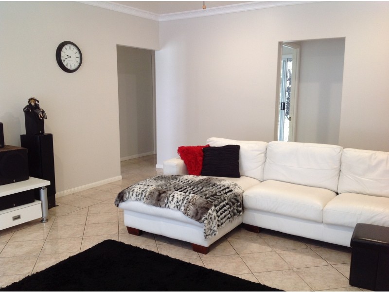 1 Emperor Drive, Andergrove QLD 4740
