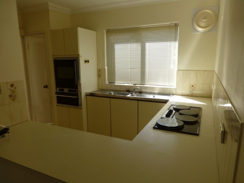 24/90 Gilbertson Rd, Kardinya WA 6163