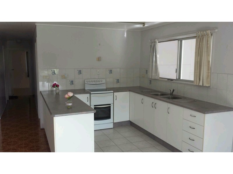 26 Warren Street, Ingham QLD 4850