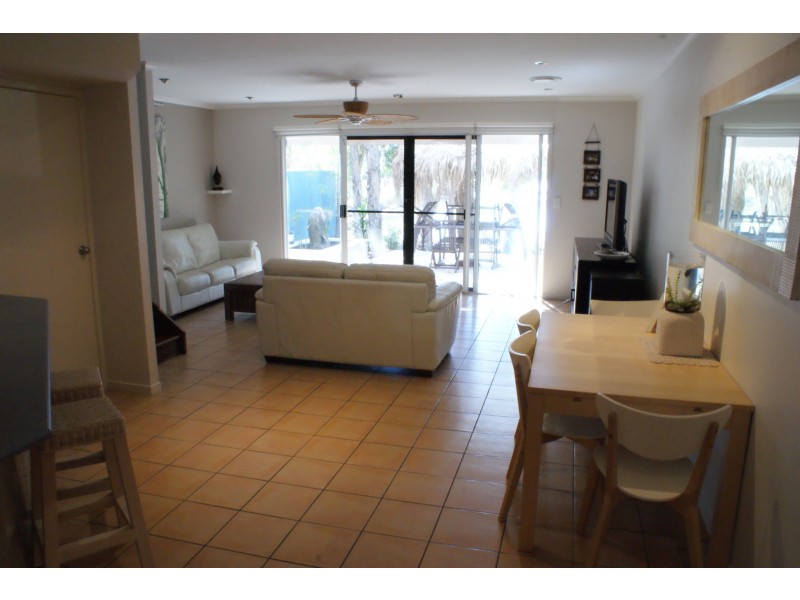 4/1 Moomba Street, Mudjimba QLD 4564