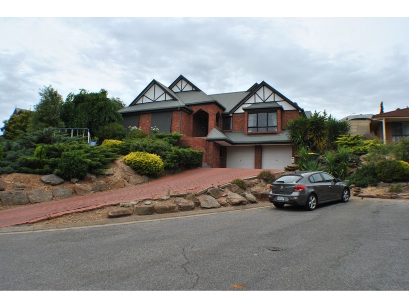 6 Caspian Court, Woodcroft SA 5162