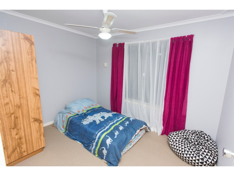 31 Fairfax Road, Swan View WA 6056