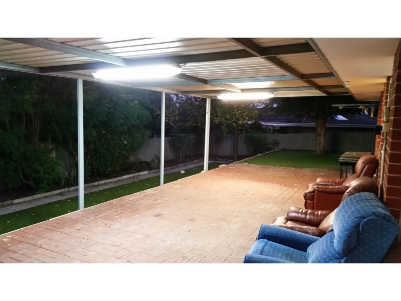 31 Fairfax Road, Swan View WA 6056