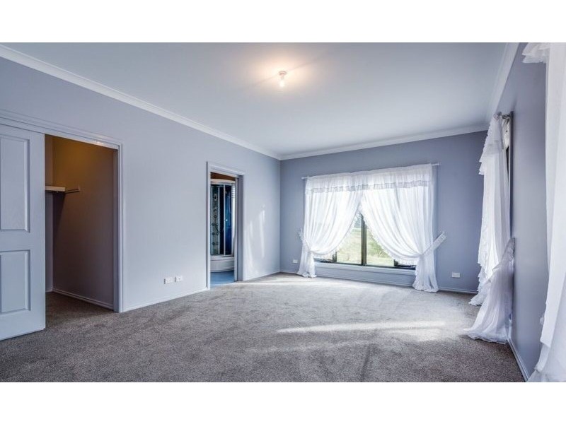 3225 Sunraysia Highway, Lexton VIC 3352