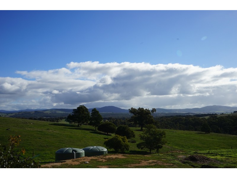 3225 Sunraysia Highway, Lexton VIC 3352