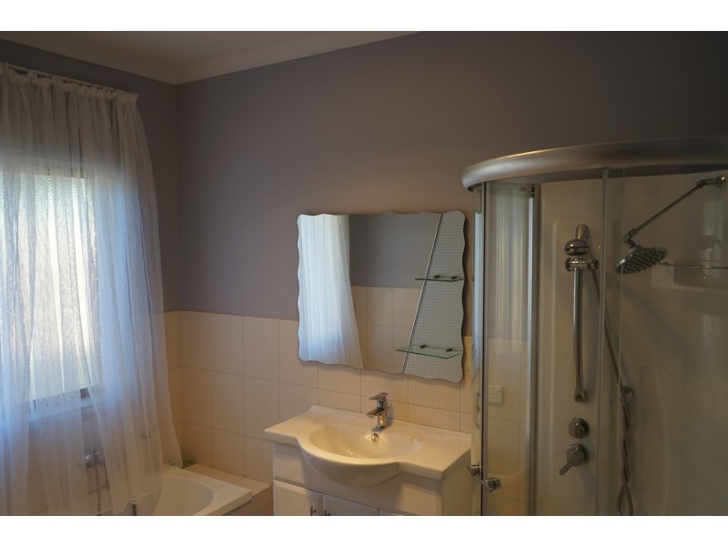 3225 Sunraysia Highway, Lexton VIC 3352