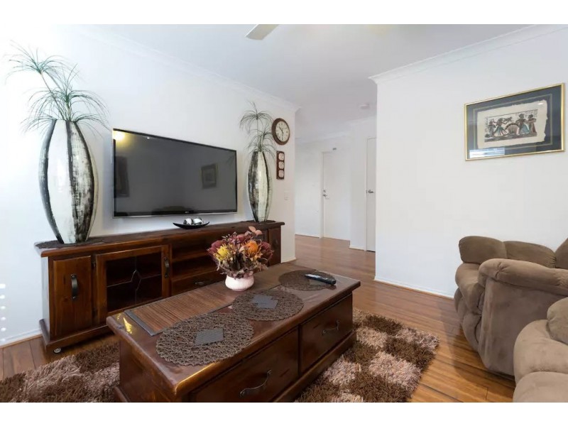 18 Half Moon Crescent, Indented Head VIC 3223