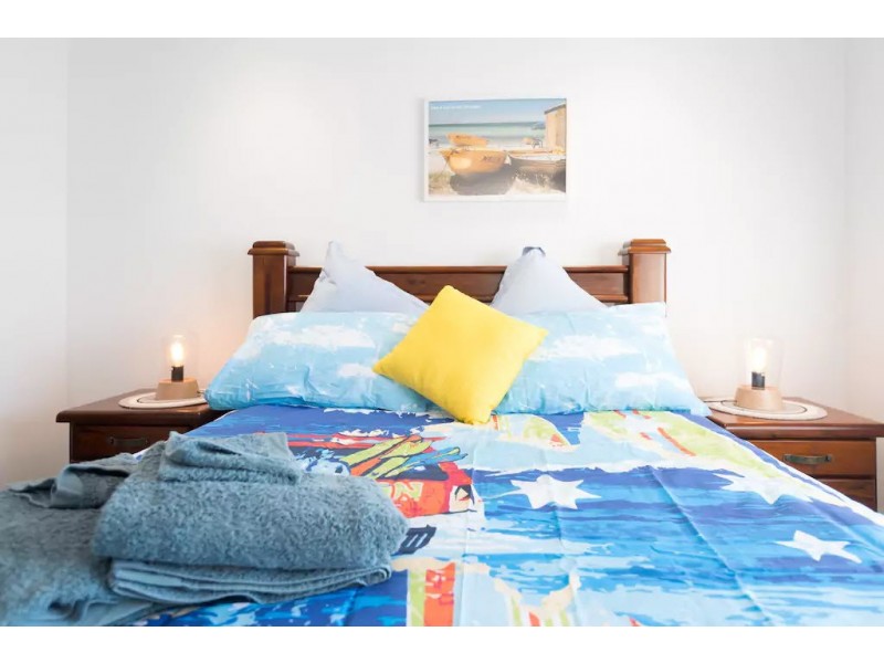 18 Half Moon Crescent, Indented Head VIC 3223