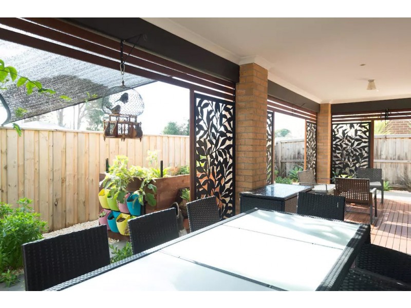 18 Half Moon Crescent, Indented Head VIC 3223