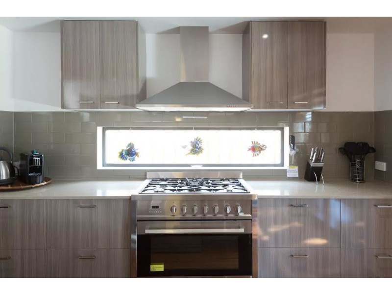 18 Half Moon Crescent, Indented Head VIC 3223