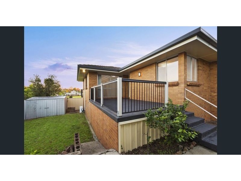 4 Simon Street, Rockville QLD 4350