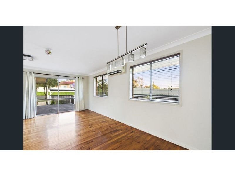 4 Simon Street, Rockville QLD 4350