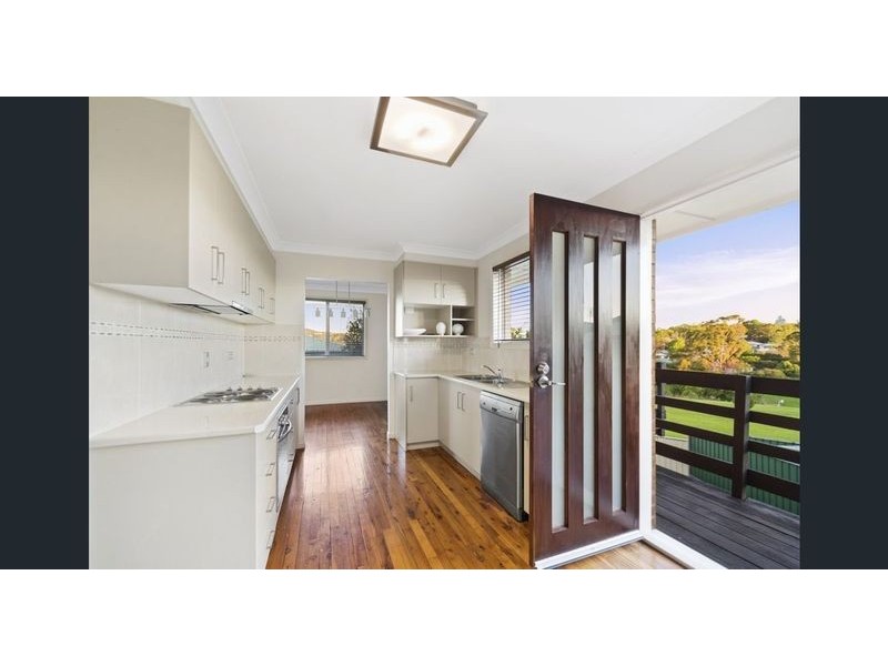 4 Simon Street, Rockville QLD 4350