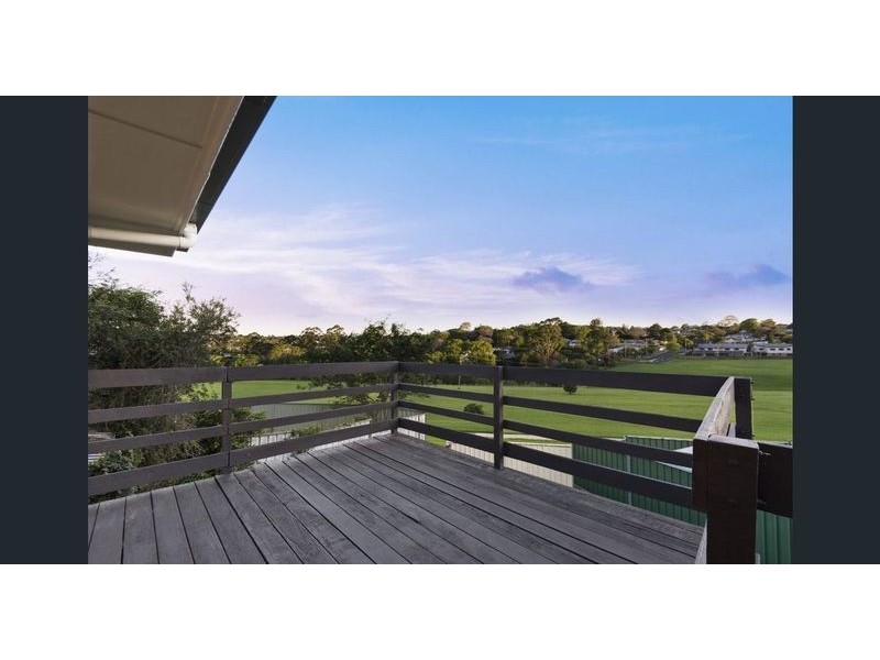 4 Simon Street, Rockville QLD 4350