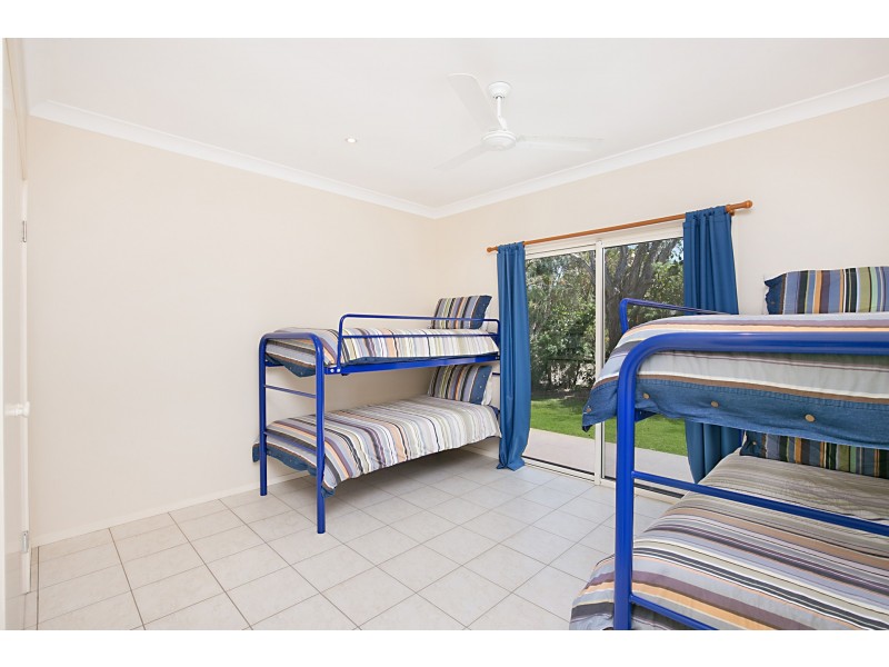 9 Doeblin Drive, South Stradbroke QLD 4216