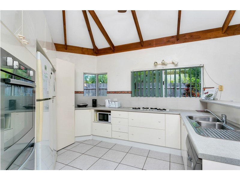6 Brolga Street, Kewarra Beach QLD 4879