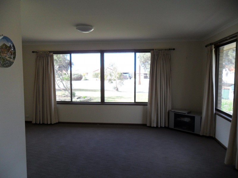 6 Elanora Ave, Tumby Bay SA 5605