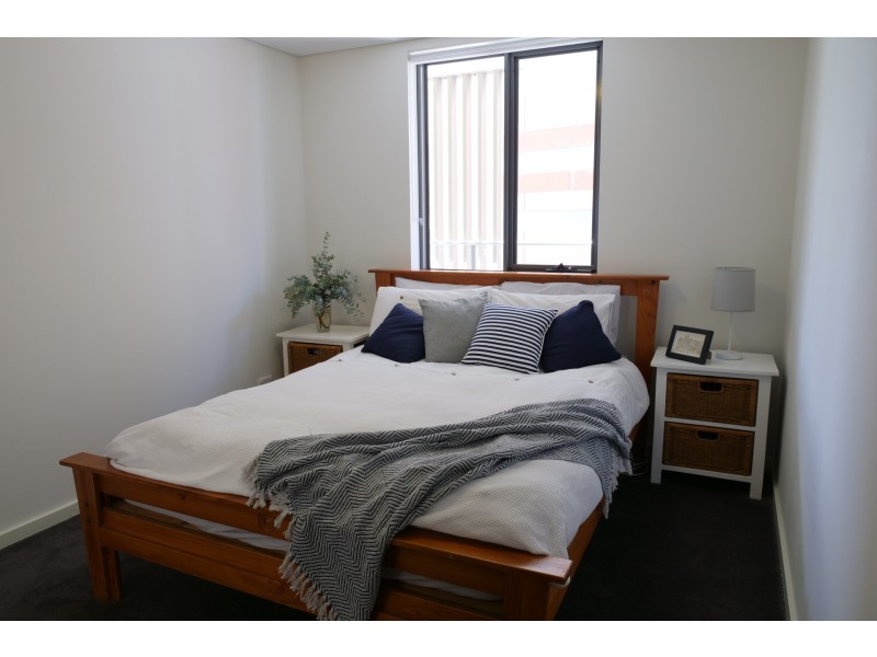 72/16 Midgegooroo Avenue, Cockburn Central WA 6164