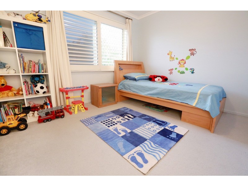 2/21 Downs Street, Redcliffe QLD 4020