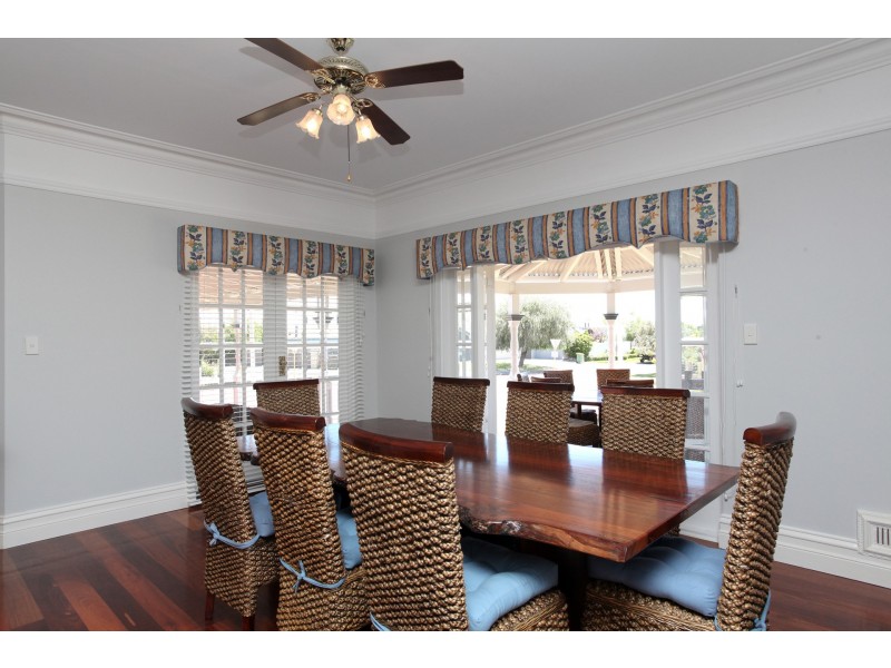 15 Freycinet Drive, Geographe WA 6280