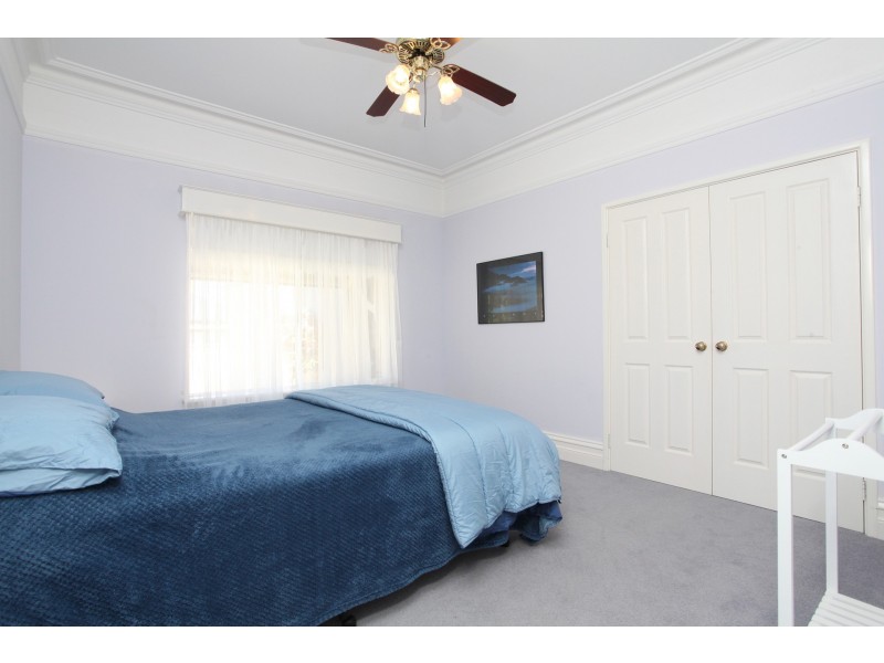 15 Freycinet Drive, Geographe WA 6280