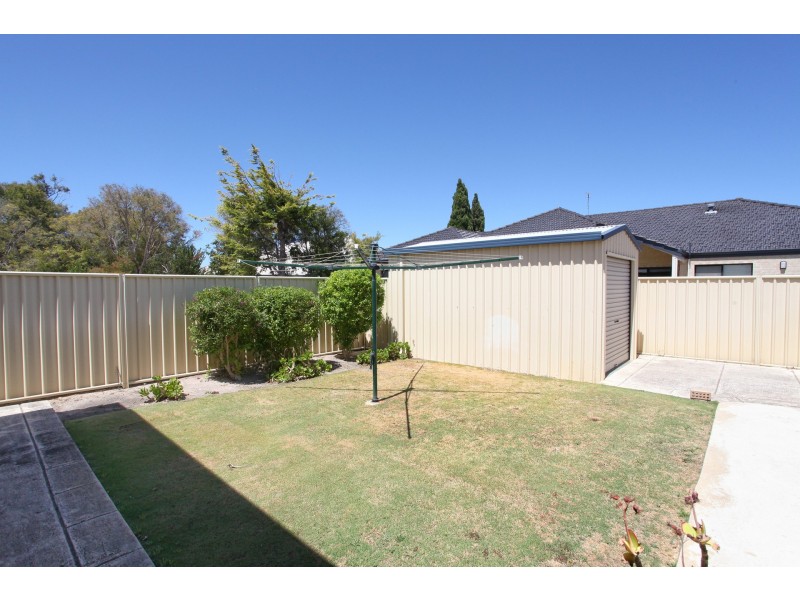 15 Freycinet Drive, Geographe WA 6280