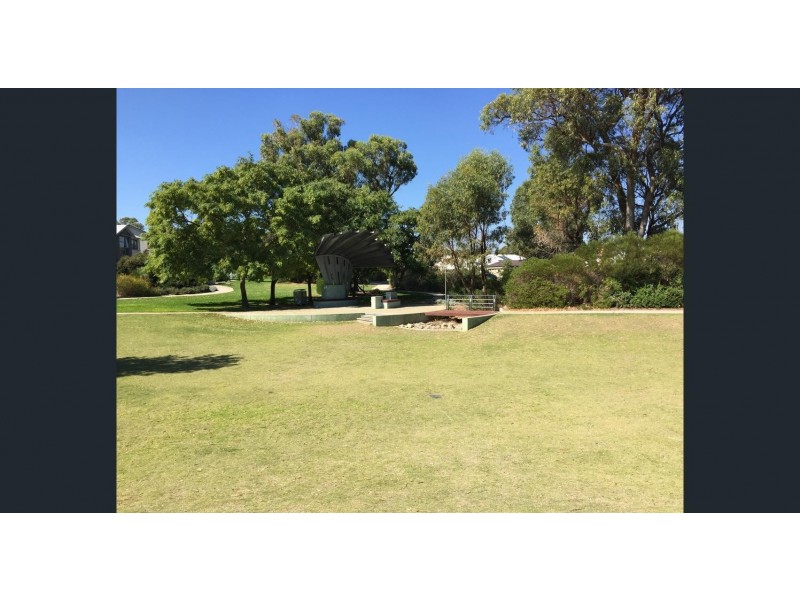 77 Bellavista Parade, Meadow Springs WA 6210