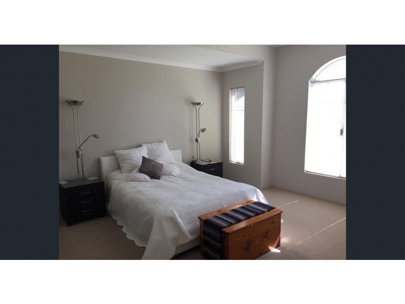 77 Bellavista Parade, Meadow Springs WA 6210