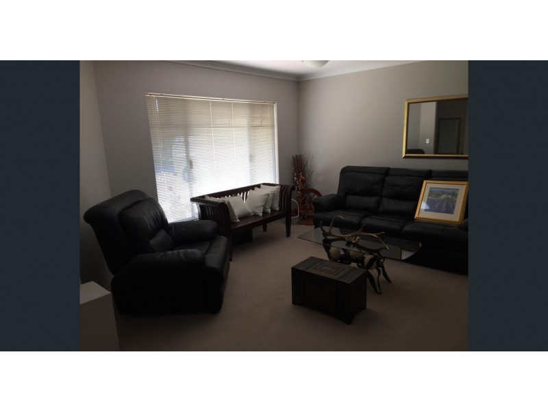 77 Bellavista Parade, Meadow Springs WA 6210