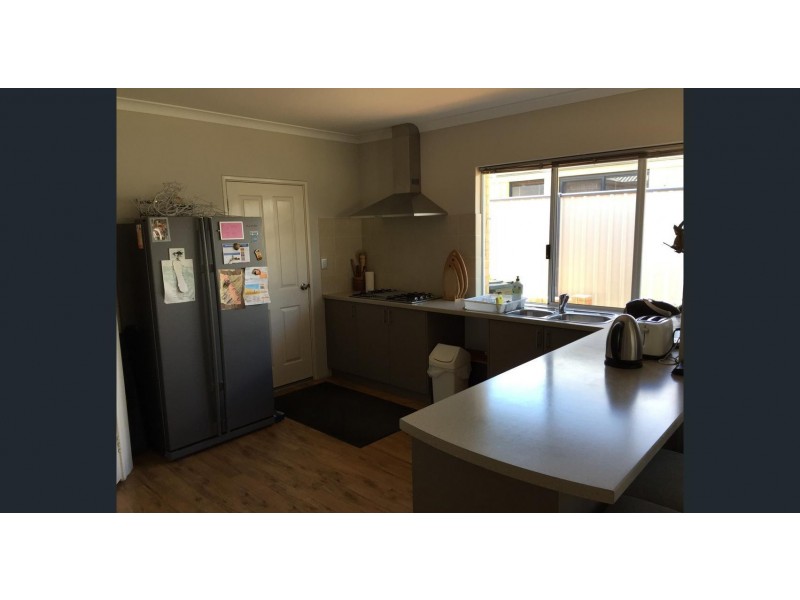 77 Bellavista Parade, Meadow Springs WA 6210