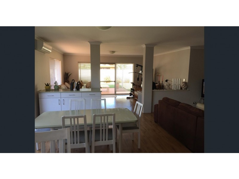 77 Bellavista Parade, Meadow Springs WA 6210