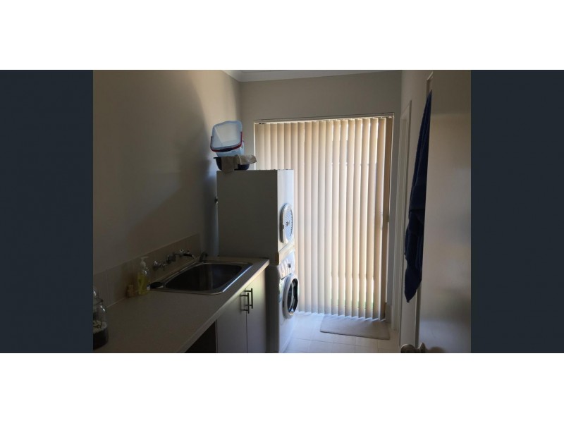 77 Bellavista Parade, Meadow Springs WA 6210