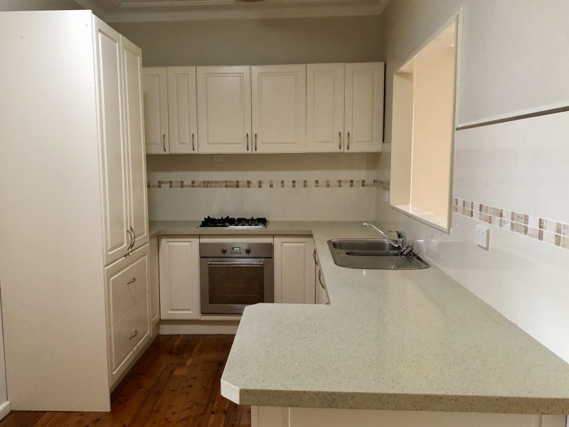 17 Churchill Street, South Tamworth NSW 2340