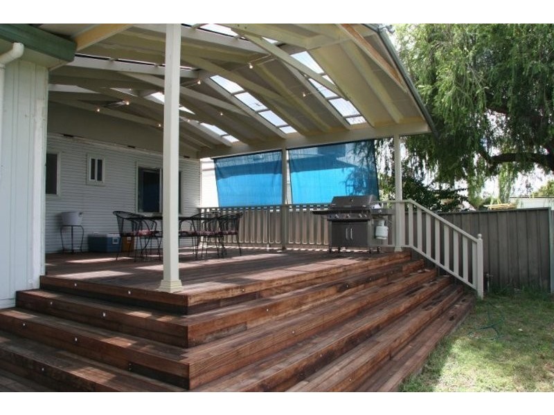 17 Churchill Street, South Tamworth NSW 2340