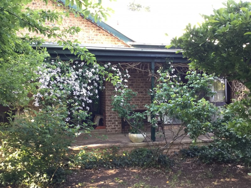 64 Park Rd, Bowral NSW 2576