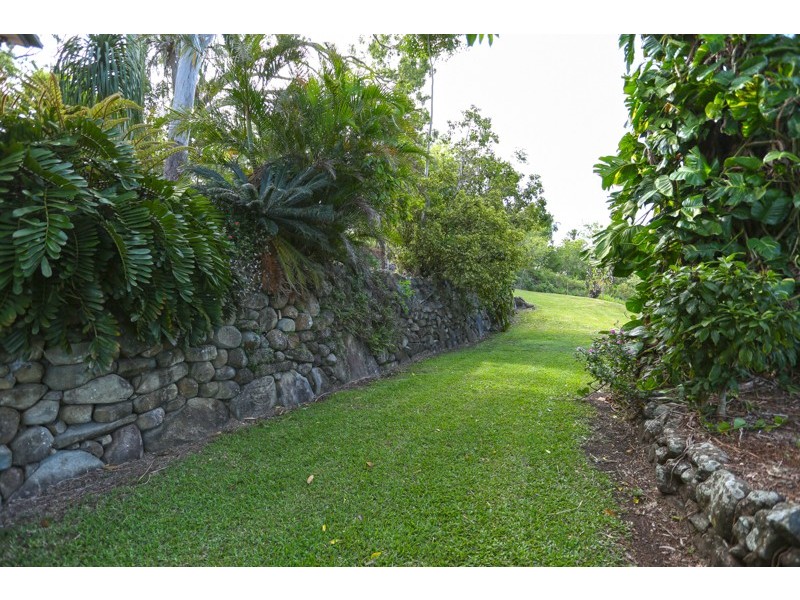 6 Highview Close, Farleigh QLD 4741