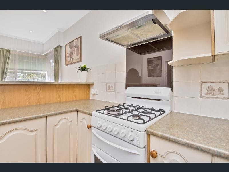 31 Padbury Road, Gilles Plains SA 5086