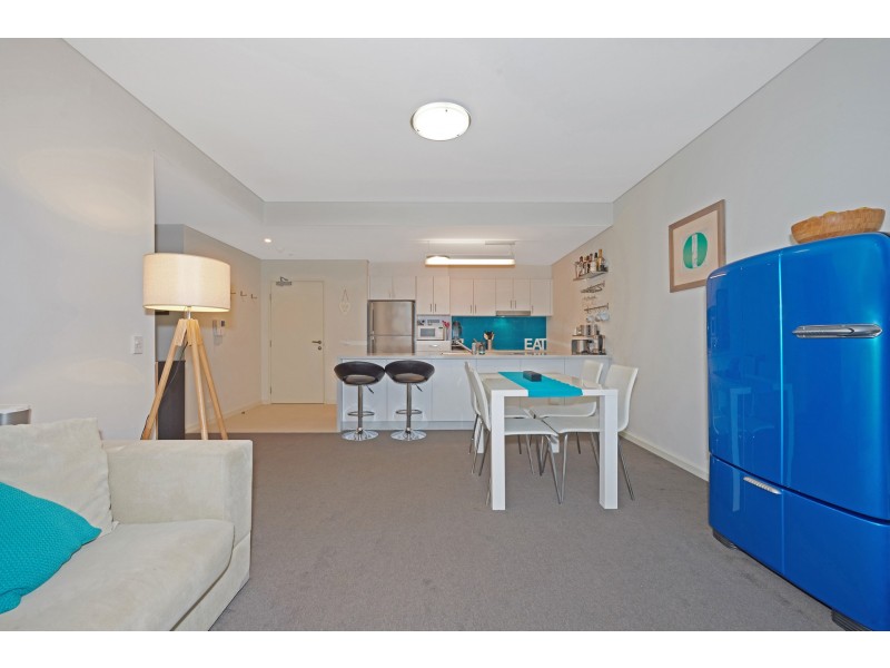 72/16 Midgegooroo Avenue, Cockburn Central WA 6164
