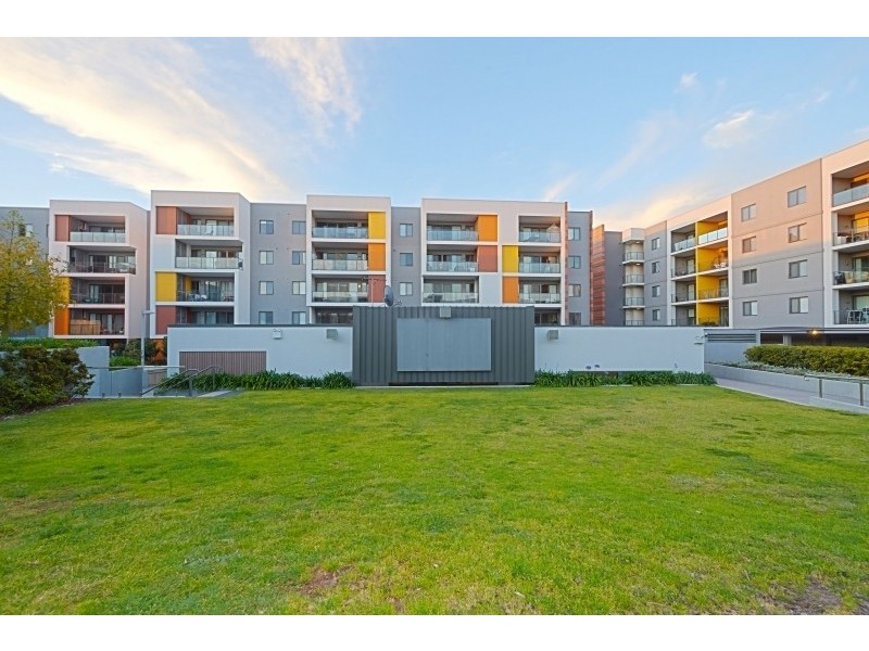 72/16 Midgegooroo Avenue, Cockburn Central WA 6164