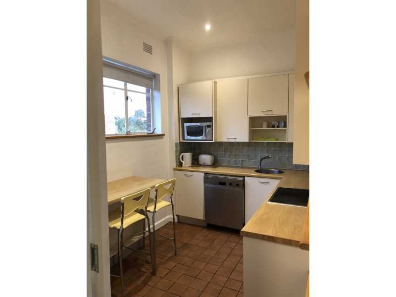 17/18a Ewart Street, Marrickville NSW 2204