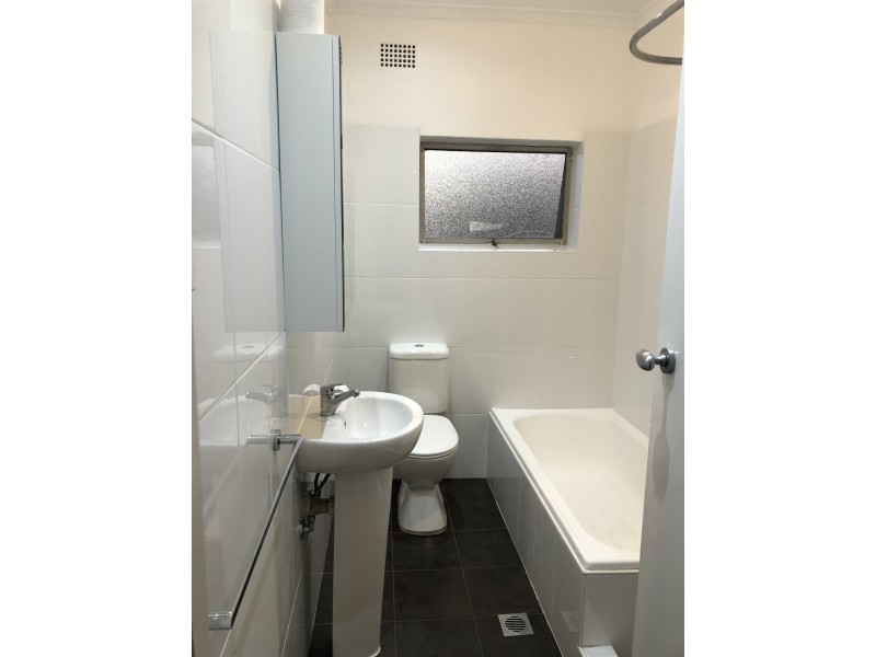 17/18a Ewart Street, Marrickville NSW 2204