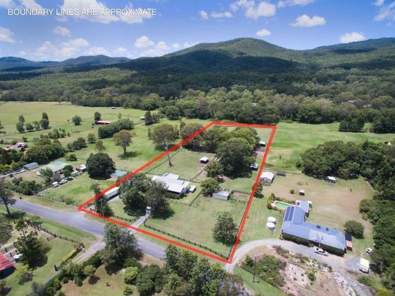 25 Lucas Rd, Tamborine QLD 4270
