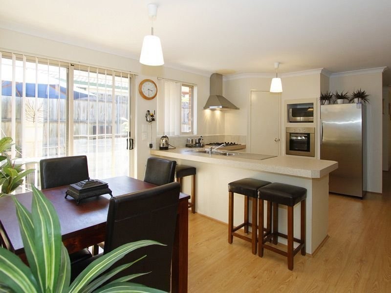 24 MULGRAVE LOOP, Mindarie WA 6030