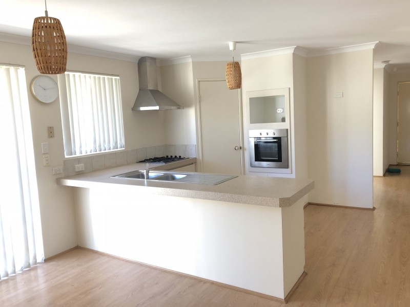 24 MULGRAVE LOOP, Mindarie WA 6030
