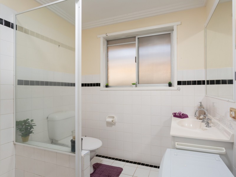 2/87 Sunshine Parade, Miami QLD 4220