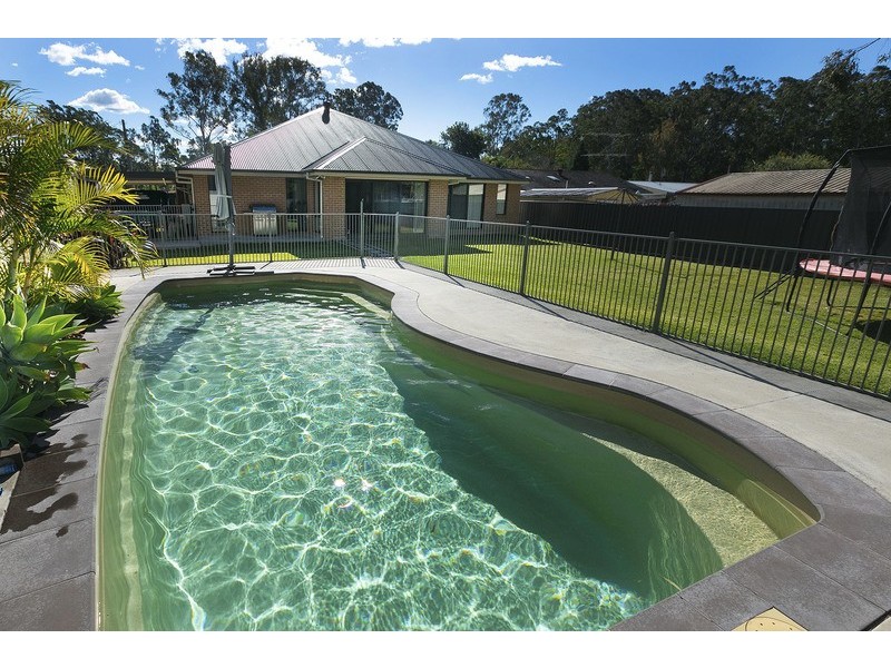 15 Farnell St, Nabiac NSW 2312