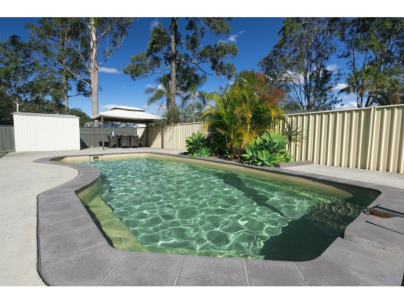 15 Farnell St, Nabiac NSW 2312